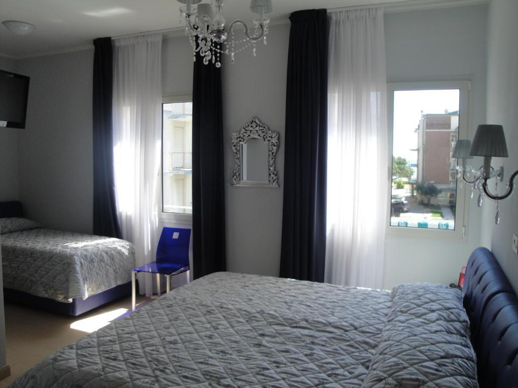 Hotel Boutique Blumarin Lido di Jesolo Room photo